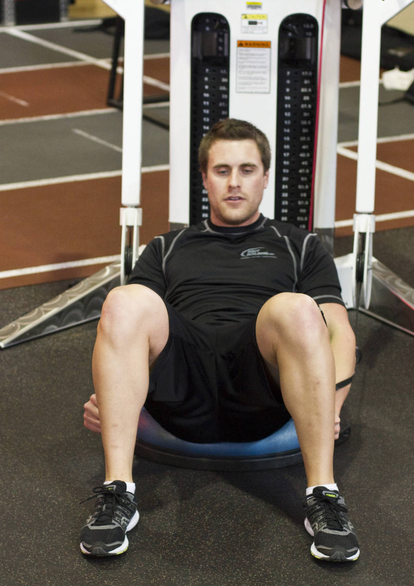 Bosu球绳索卷腹（侧弯）