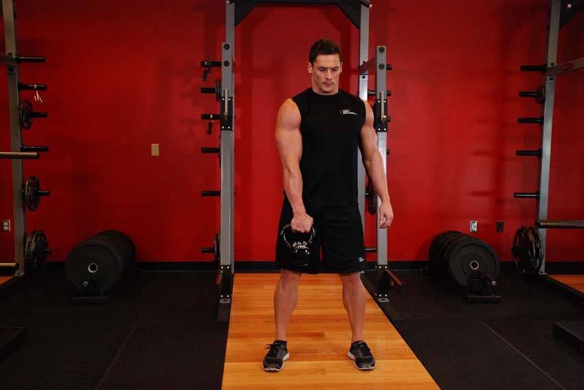 单臂壶铃分腿抓举