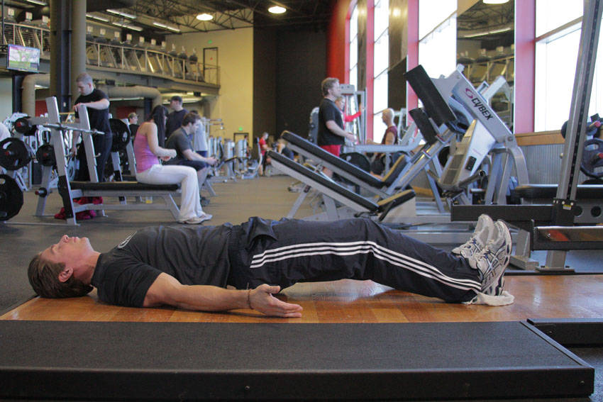 平台腘绳肌滑行