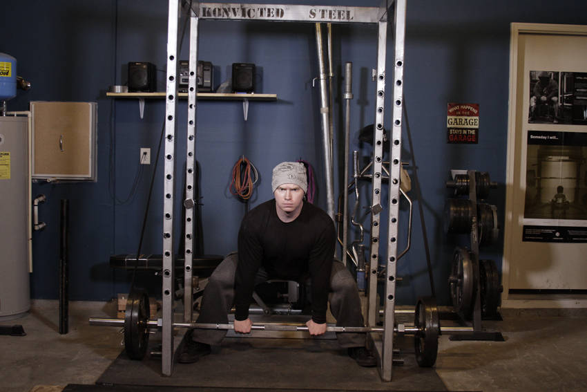 反向弹力带相扑硬拉